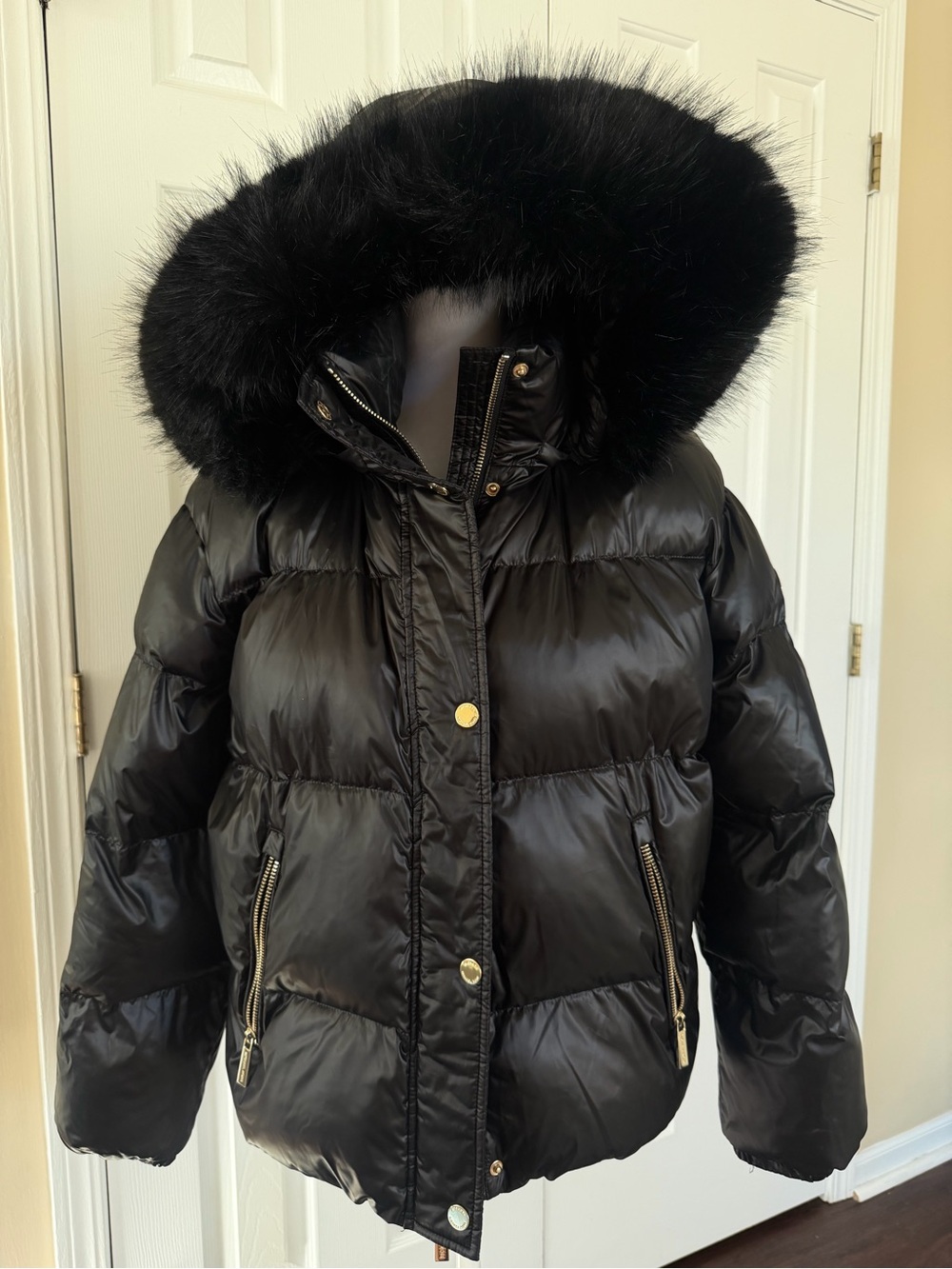 MICHAEL Michael Kors Black Quilted Puffer Jacket with Faux Fur Trim
